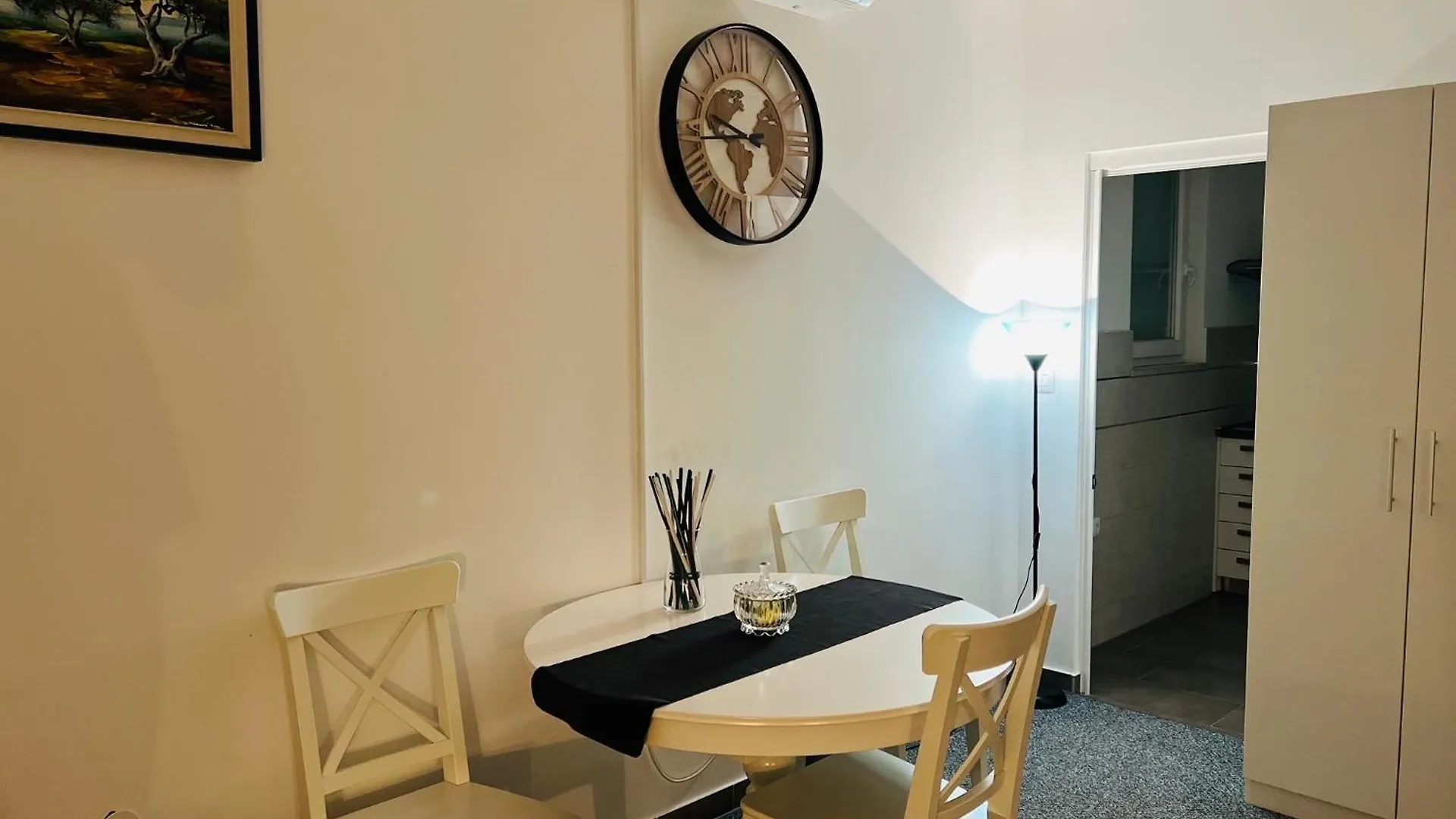 Holiday home Whole House Forest-Yard And Bbq, Private Parking Villa Marinici